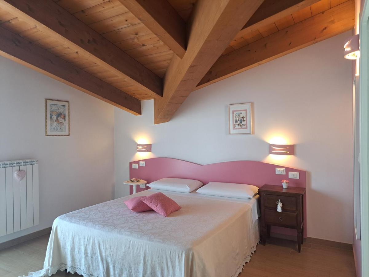 B&B Carlotta Montesilvano Bagian luar foto