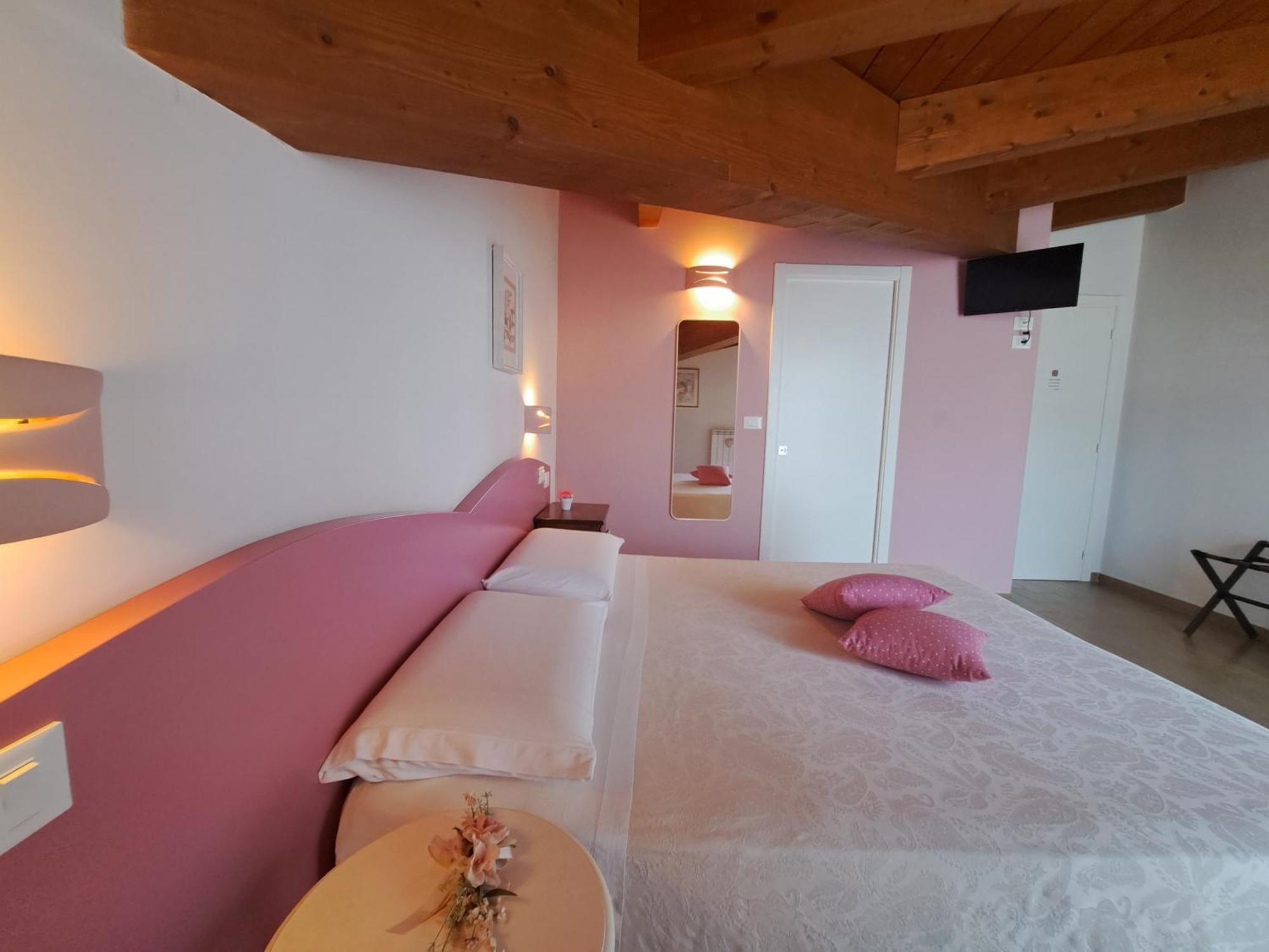 B&B Carlotta Montesilvano Bagian luar foto