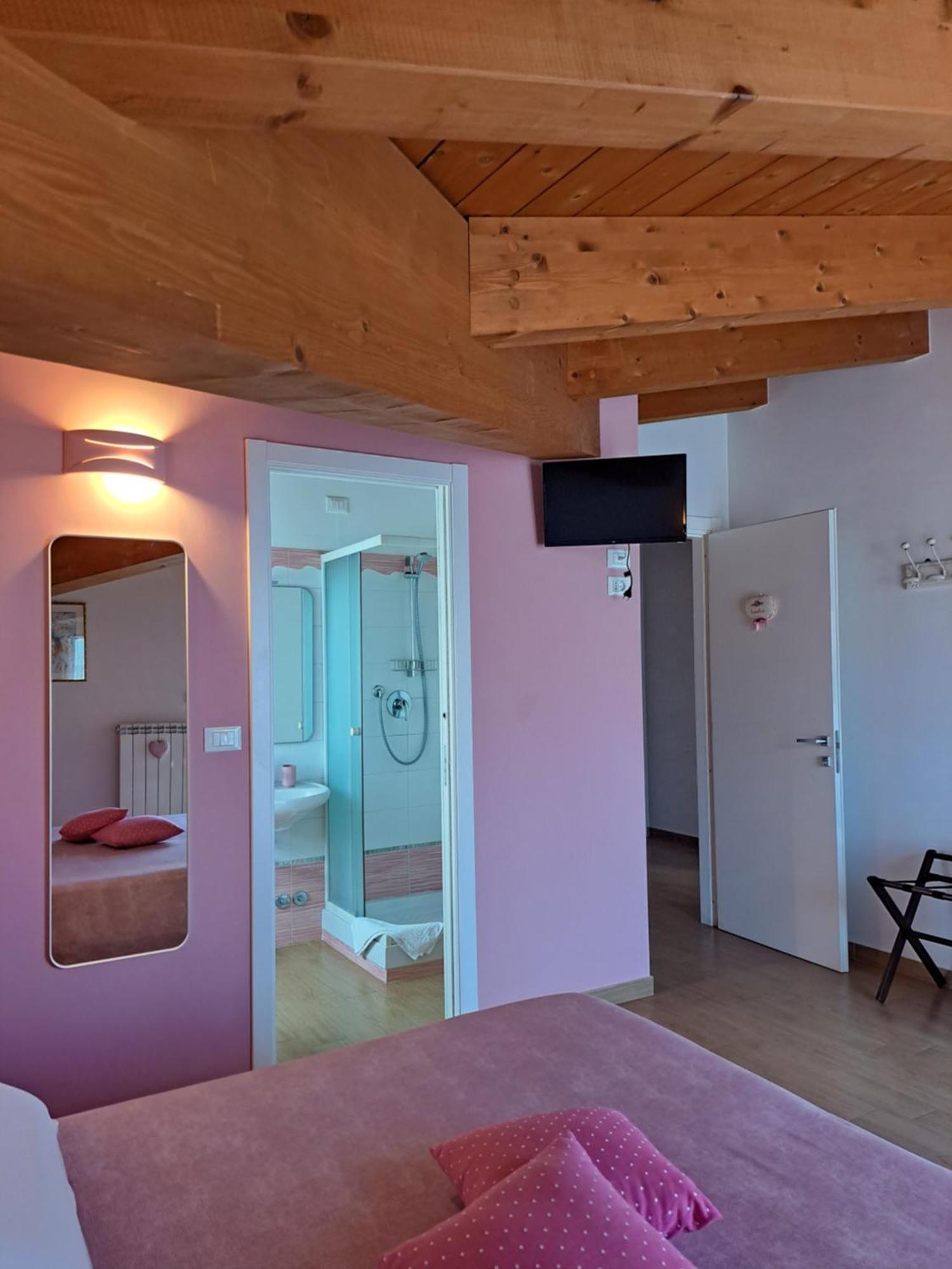 B&B Carlotta Montesilvano Bagian luar foto